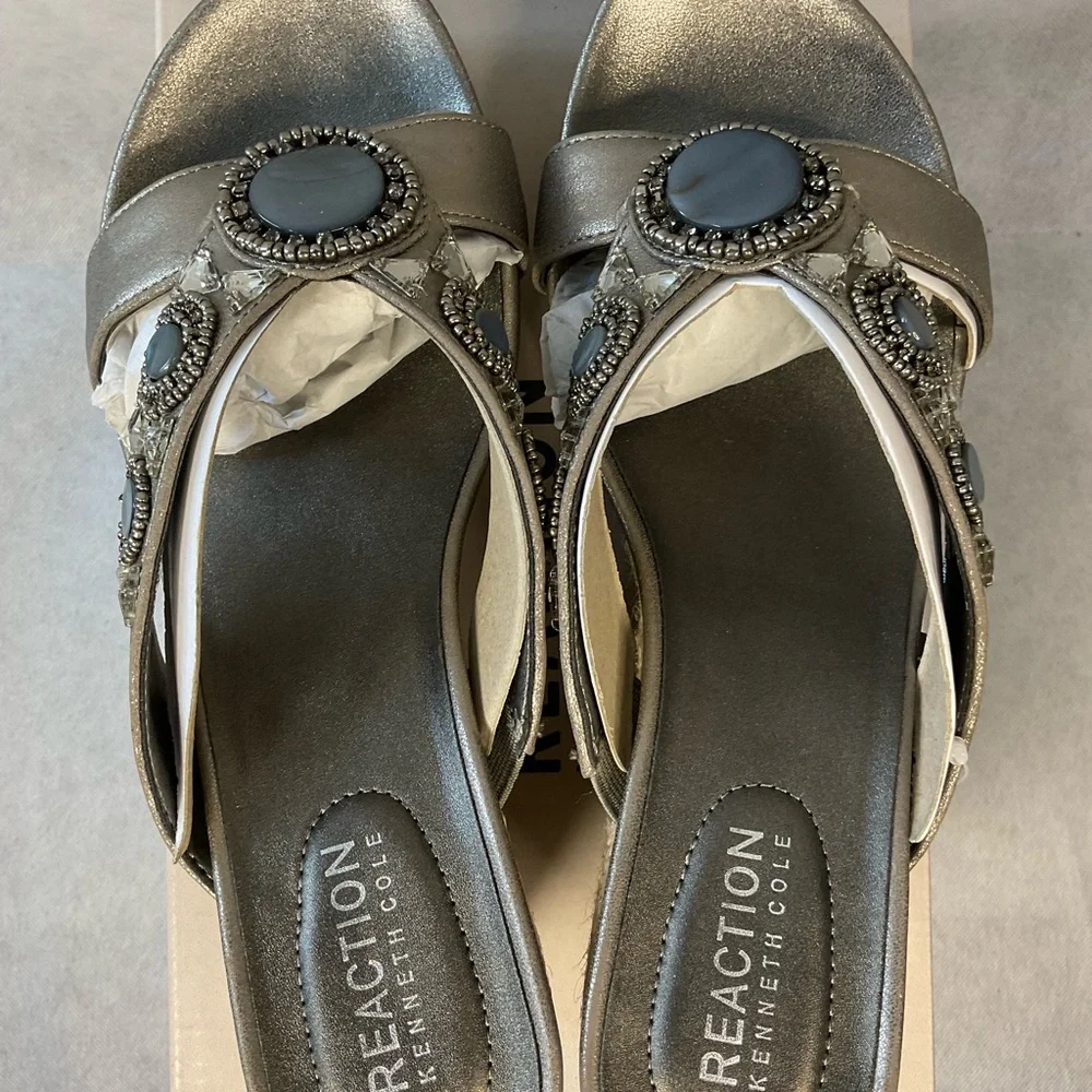 Kenneth Cole Reaction Jeweled Wedges New- Size 7.5 - Picture 2 of 9